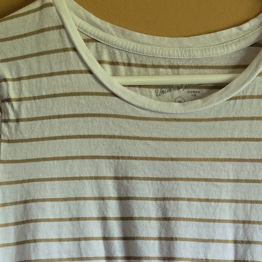 Universal Thread Striped Tee PTP=17" - Picture 2 of 3
